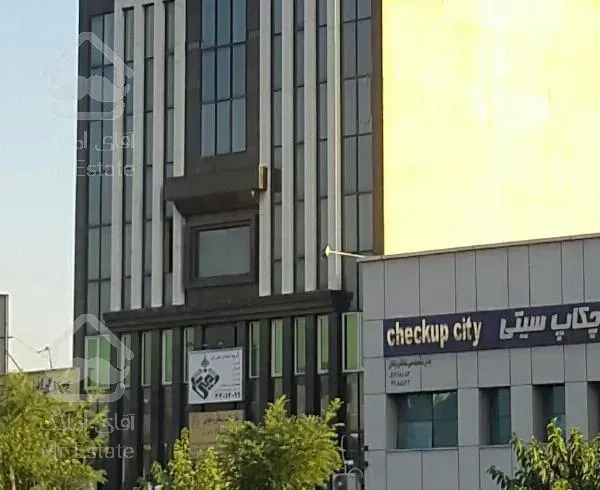 ۱۸۵آپارتمان موقعیت اداری بر بلوار آیت الله کاشانی