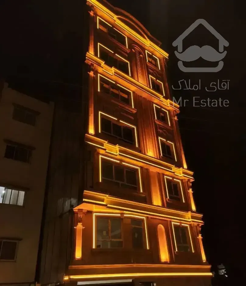 آپارتمان نوساز ۱۳۰متر/ درنوارساحلی محمودآباد