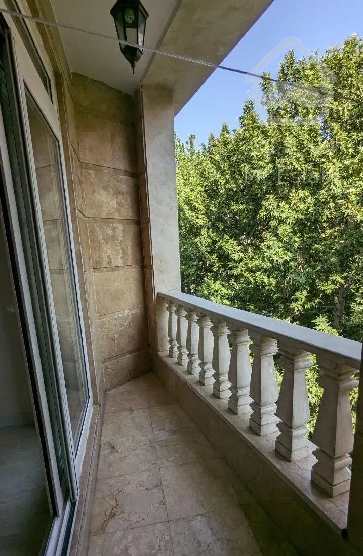 فرمانیه غربی/۹۵متر/غرق در نور