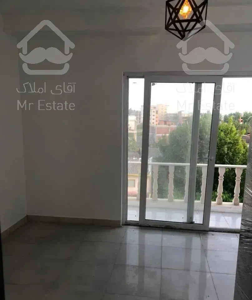 آپارتمان شهری نزدیک دریا ۱۱۱ متر لوکیشن