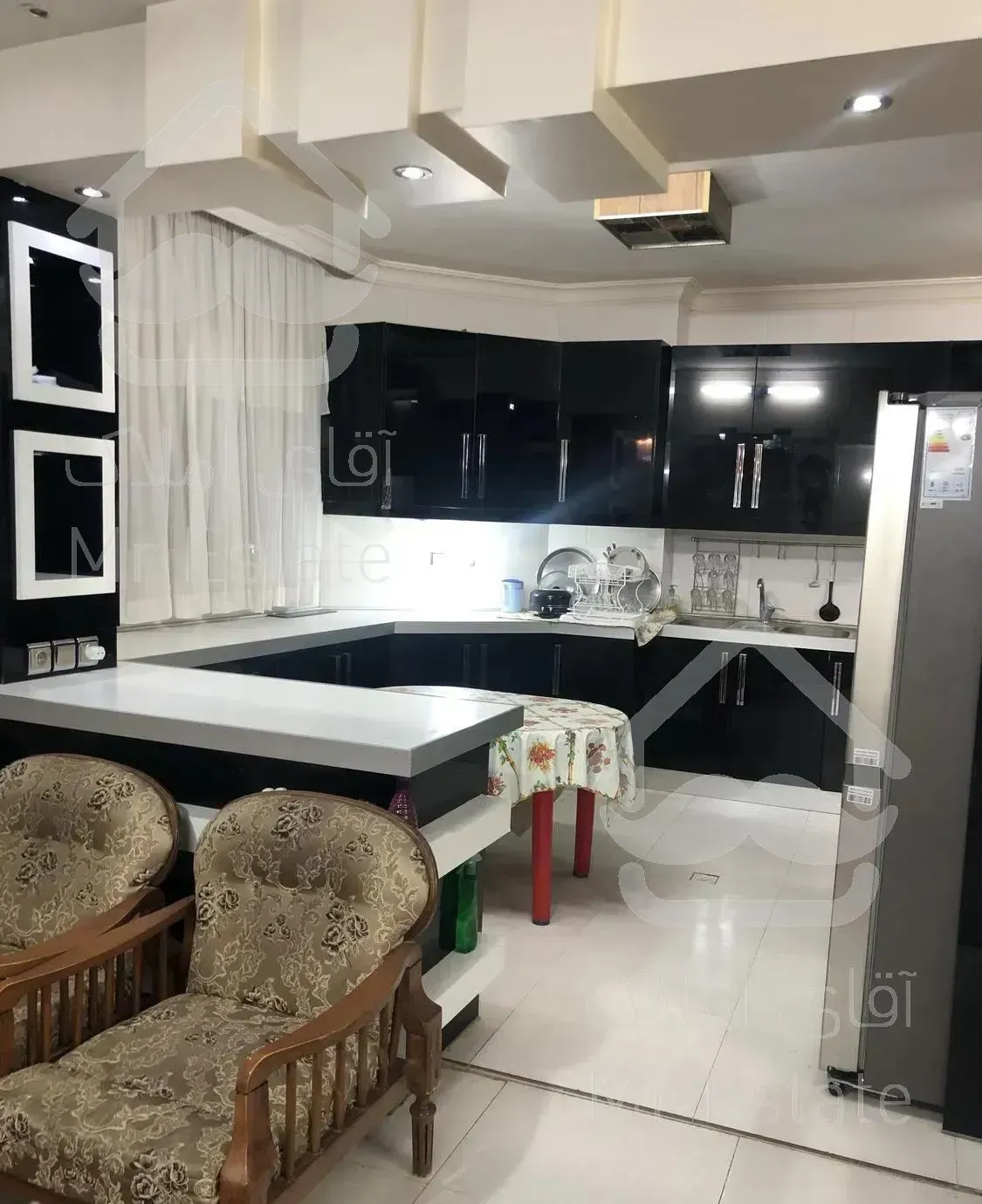 ۱۶۰متراپارتمان شیک داخل شهدای خواجو