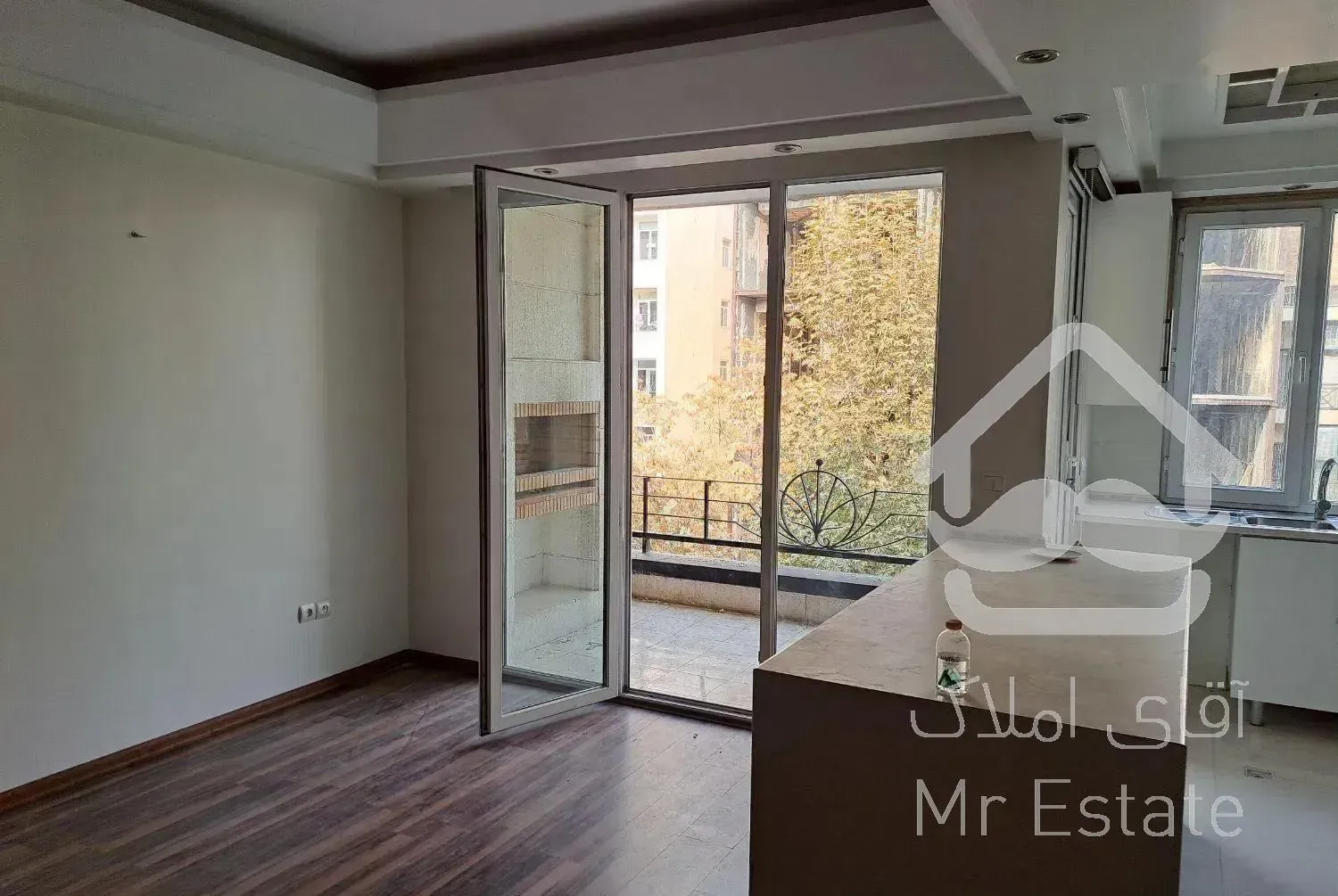 دزاشیب 110متر نوساز ،2 خوابه ،2 پارکینگ، لابی