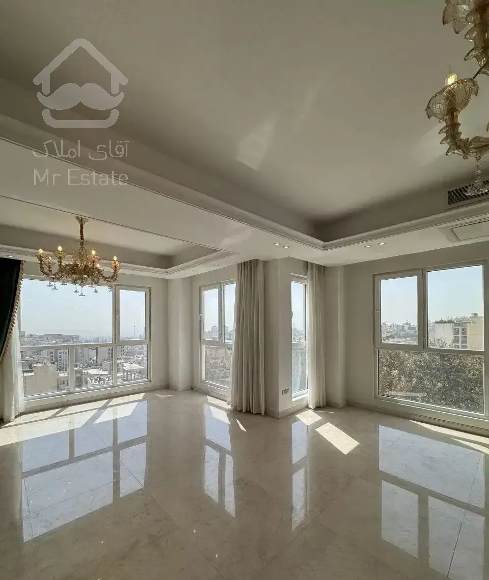 تجریش ۱۸۵ متر ۳ خ/۲ پارکینگ / تراس بزرگ