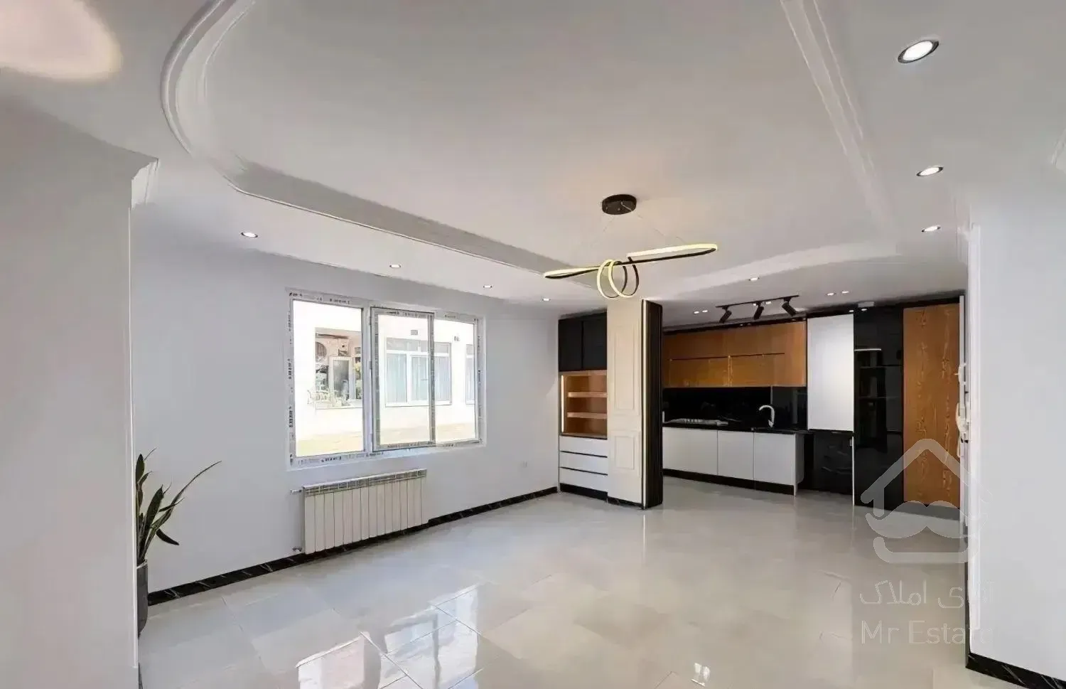 53 متر    پارکینگ باکس   انباری سندی.  فول بازسازی