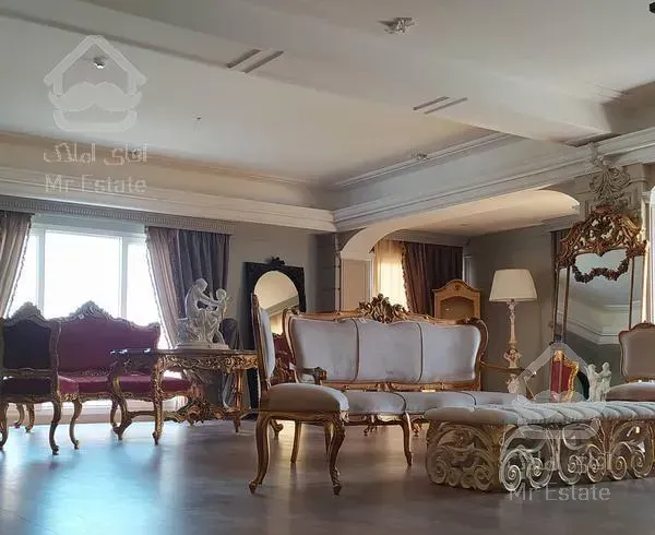 باغ فردوس.۲۰۰متر