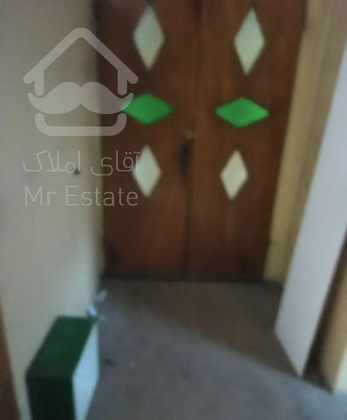 126متر موفقیت اداری خ رازی چهارراه امیر اکرم