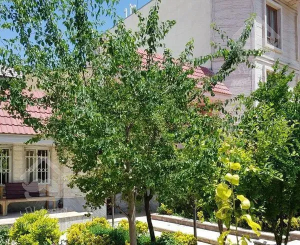 ۳۵۰ متر ویلا،سند تک برگ در بهشت پردیس