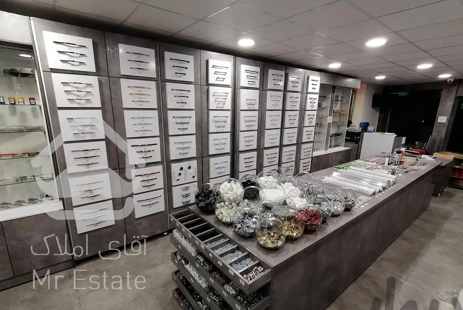 قفل ، دستگیره و یراق آلات کابینت