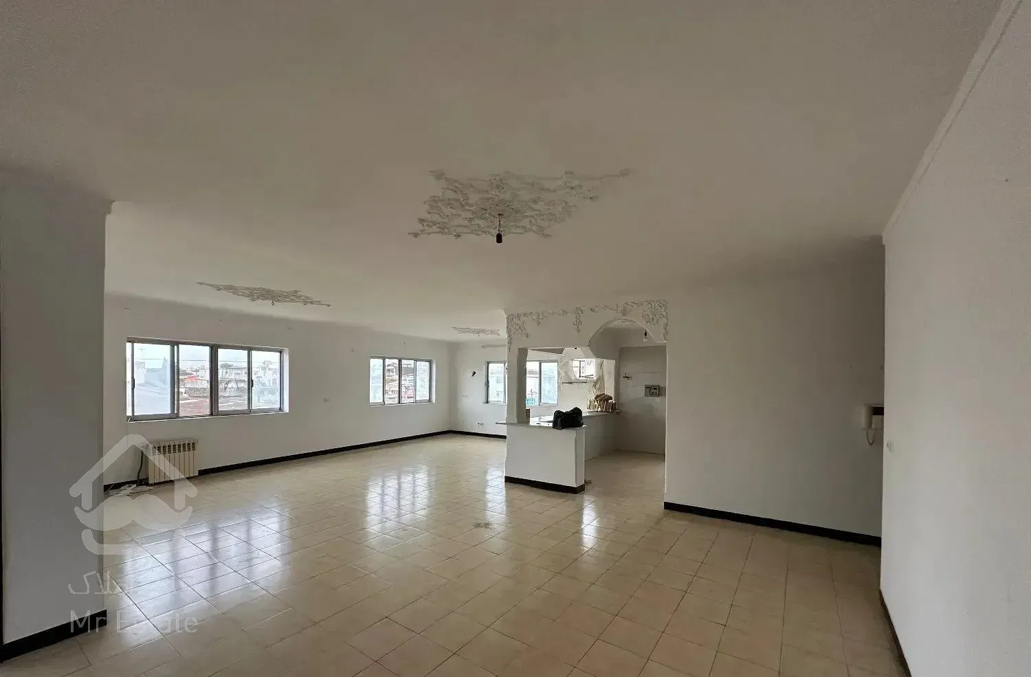 ۱۸۰ متر سه خواب مرکز شهر