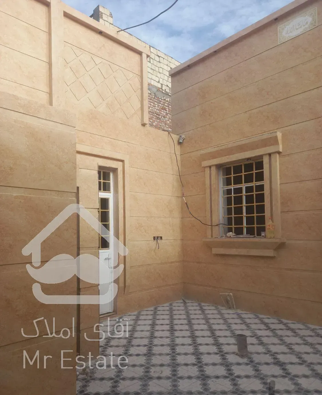 کاشی کاری و سرامیک کاری پذیرفته می‌شود