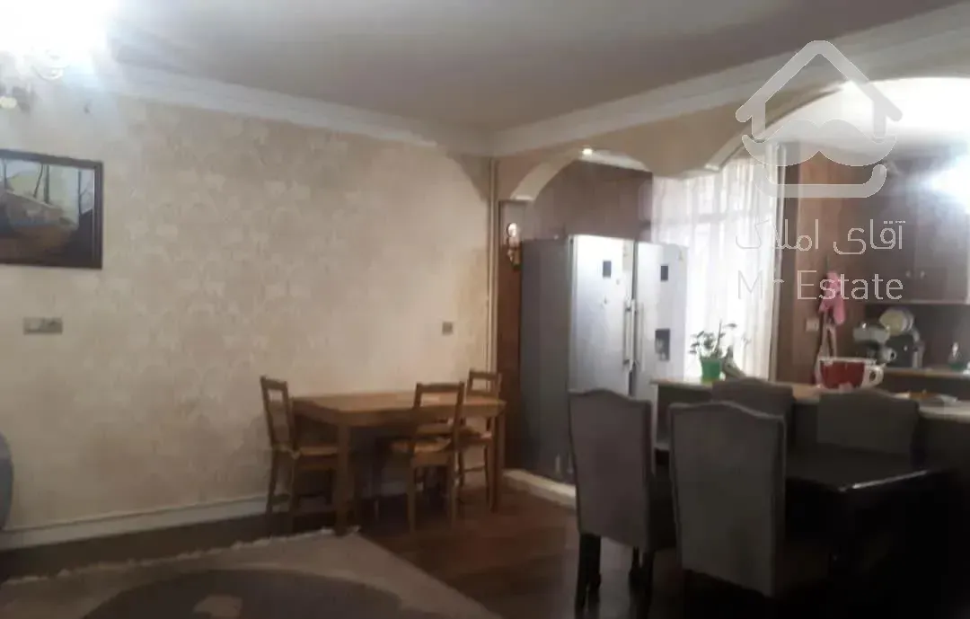 آپارتمان 74خیابان صایب تبریزی با پارکینگ