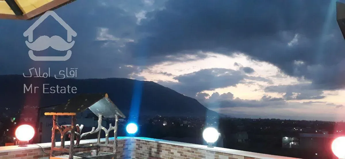 واحد یک خوابه با تراس آلاچیق دار