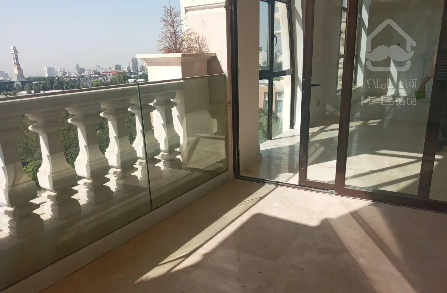 ۴۰۰ متری ۴ خوابه تراس بزرگ ویو ابدی در محمودیه