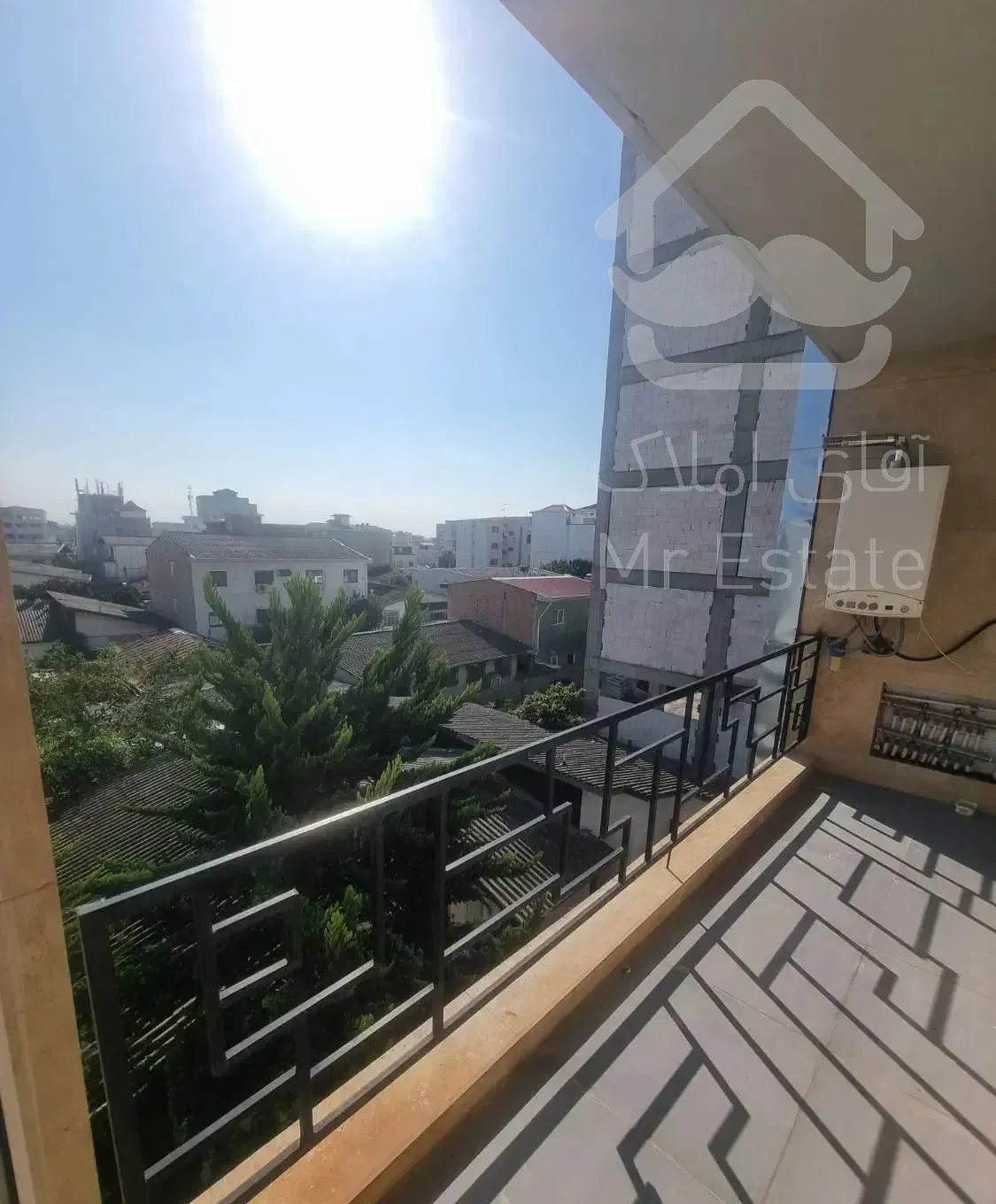 ۱۶۵ متر تک واحدی ۳خواب خیابان امام مرکز شهر