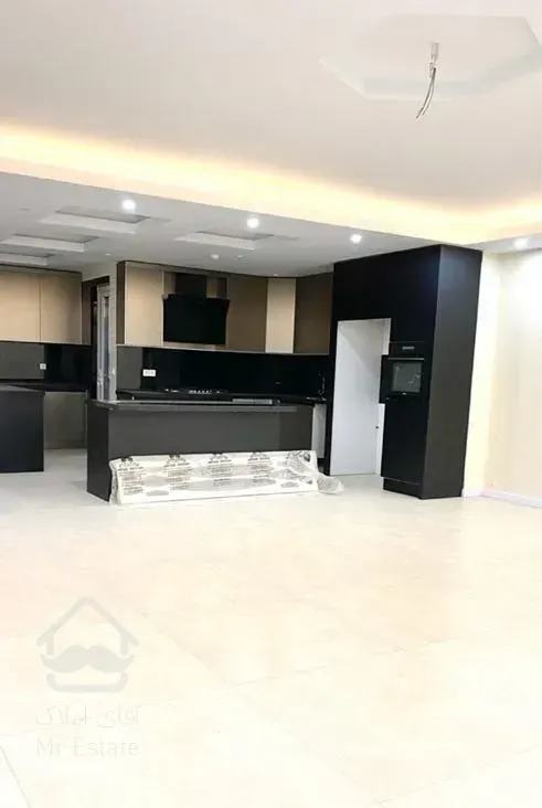 آپارتمان178متری کلید نخورده/املاک حببیب/