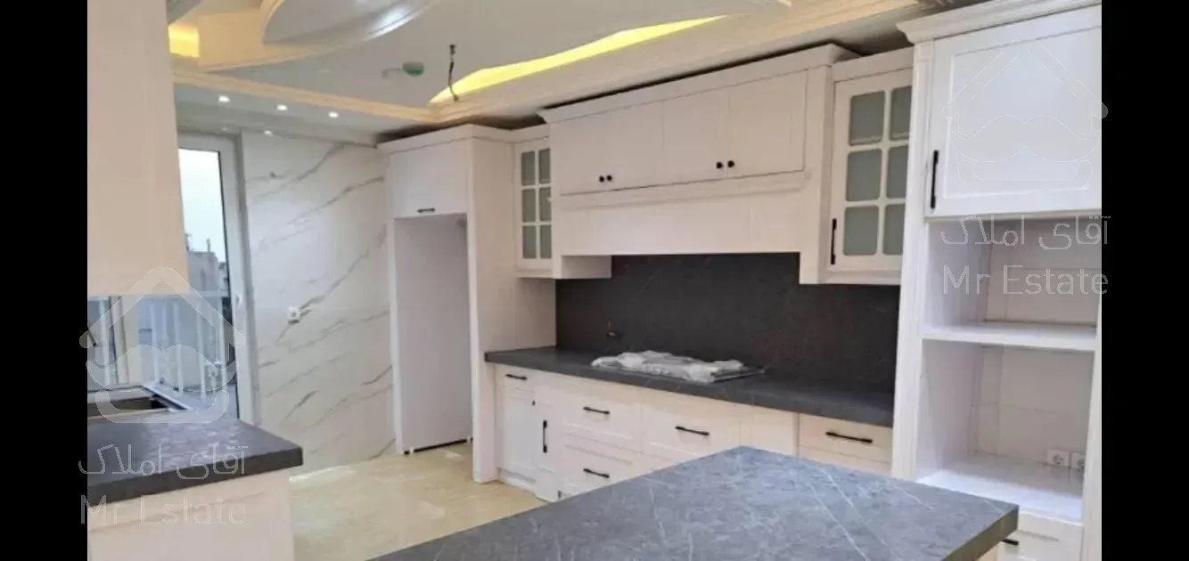 فارغ التحصیلان/۱۶۰متری/شمالی