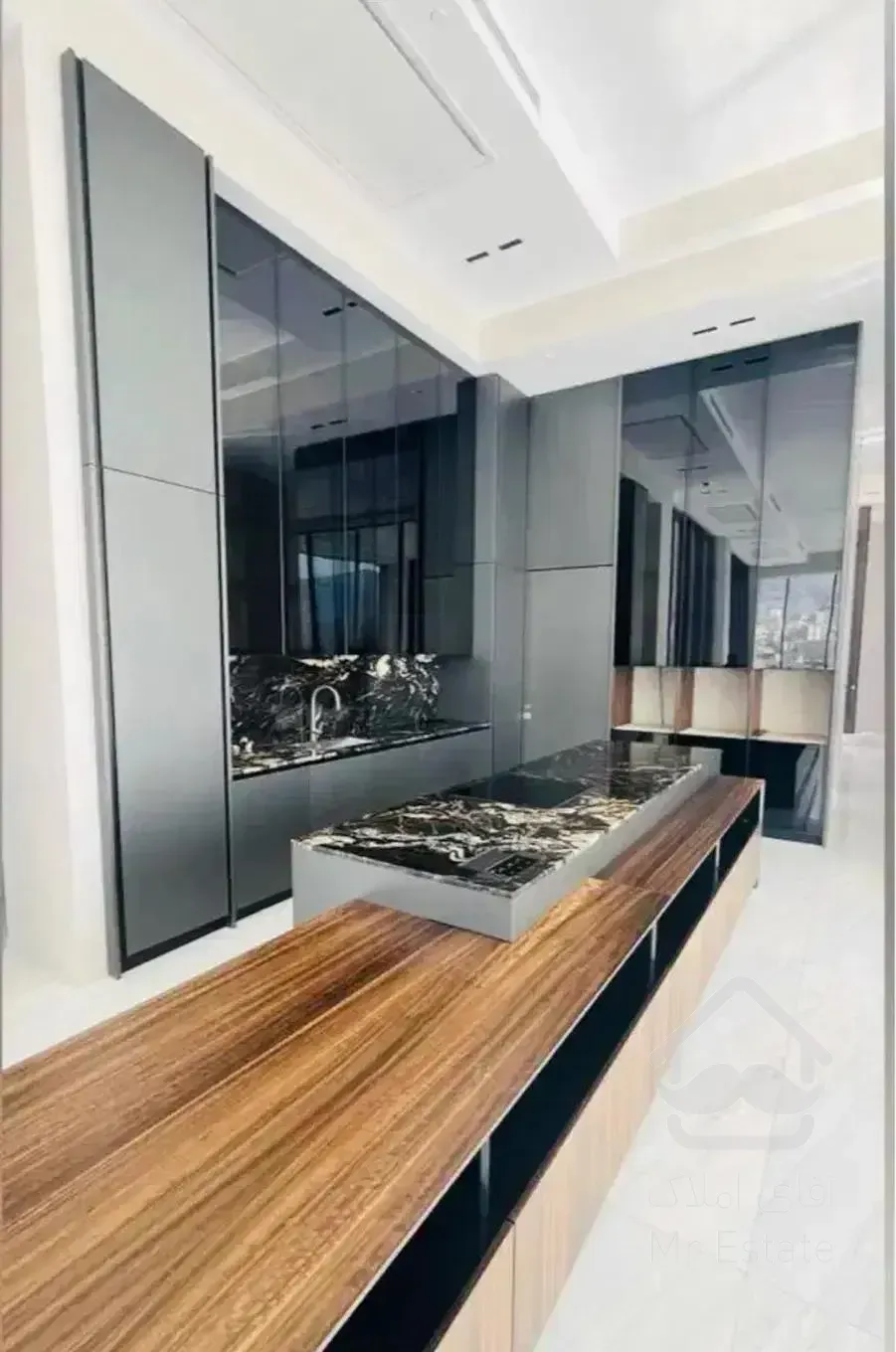 ۲۸۰ متر / ۳ خواب / ۳ پارکینگ / سازه مدرن