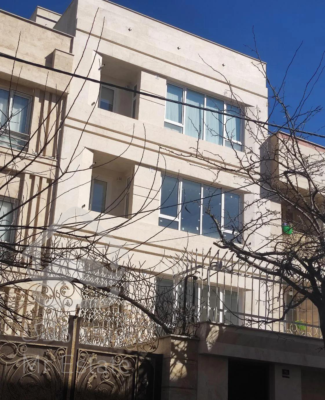 ۱۲۵متر۲خواب مستر حیاط دار کلیدنخورده تک واحدی ط۱و۲