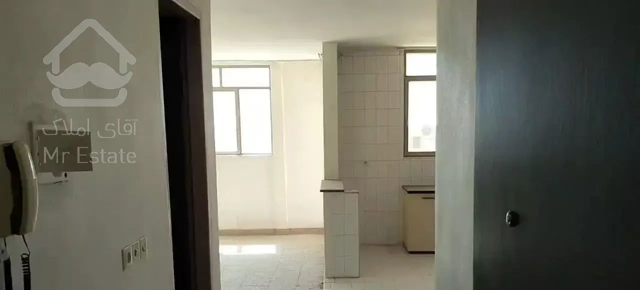 آپارتمان ۷۳ متری سند دار