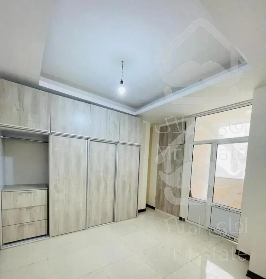 واحد ۱۱۴ متری دو خوابه* دریاچه چیتگر * منطقه۲۲