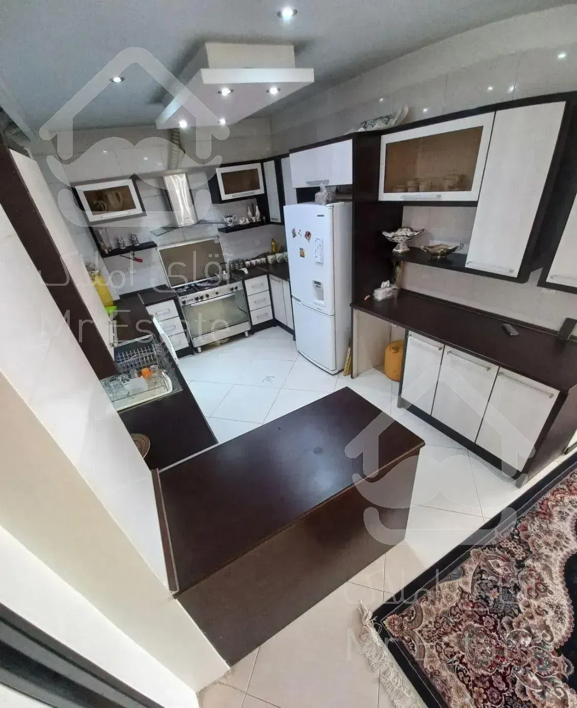 آپارتمان۹۴متر/ورداورد