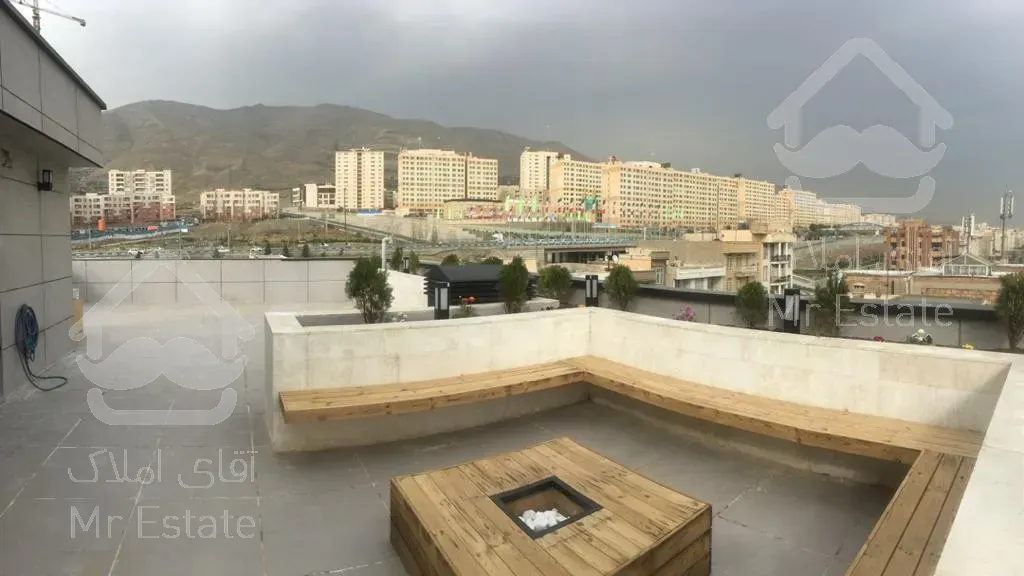 ویلایی ۵۴۰ متر سه طبقه یکجای نوساز در راه آهن/چیتگر/دریاچه