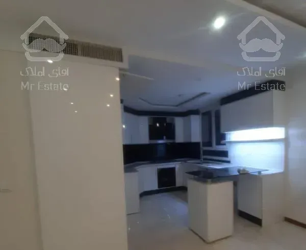 ۱۴۰ متر ۳ خواب  صرافی شمالی