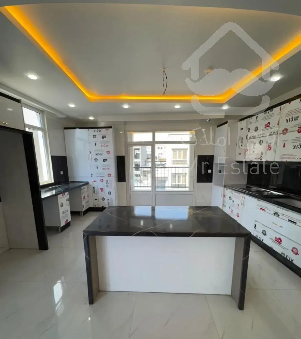 ۸۵ متر فول امکانات ستارخان