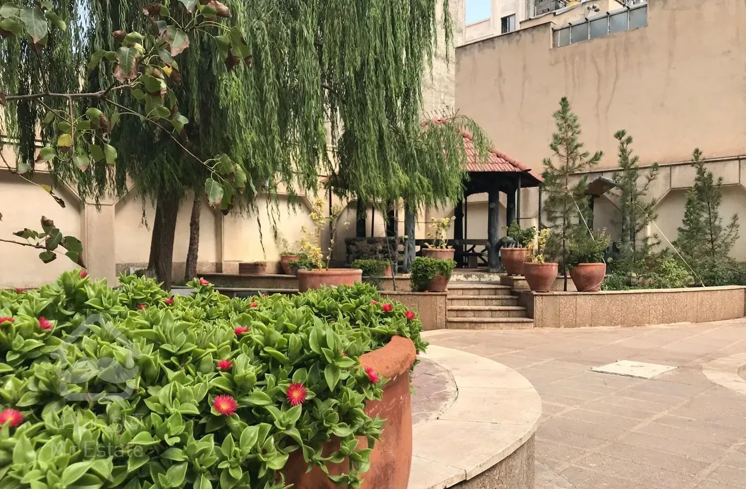 ۸۵ متر دوبلکس مبله طبقه نهم و دهم سعادت آباد