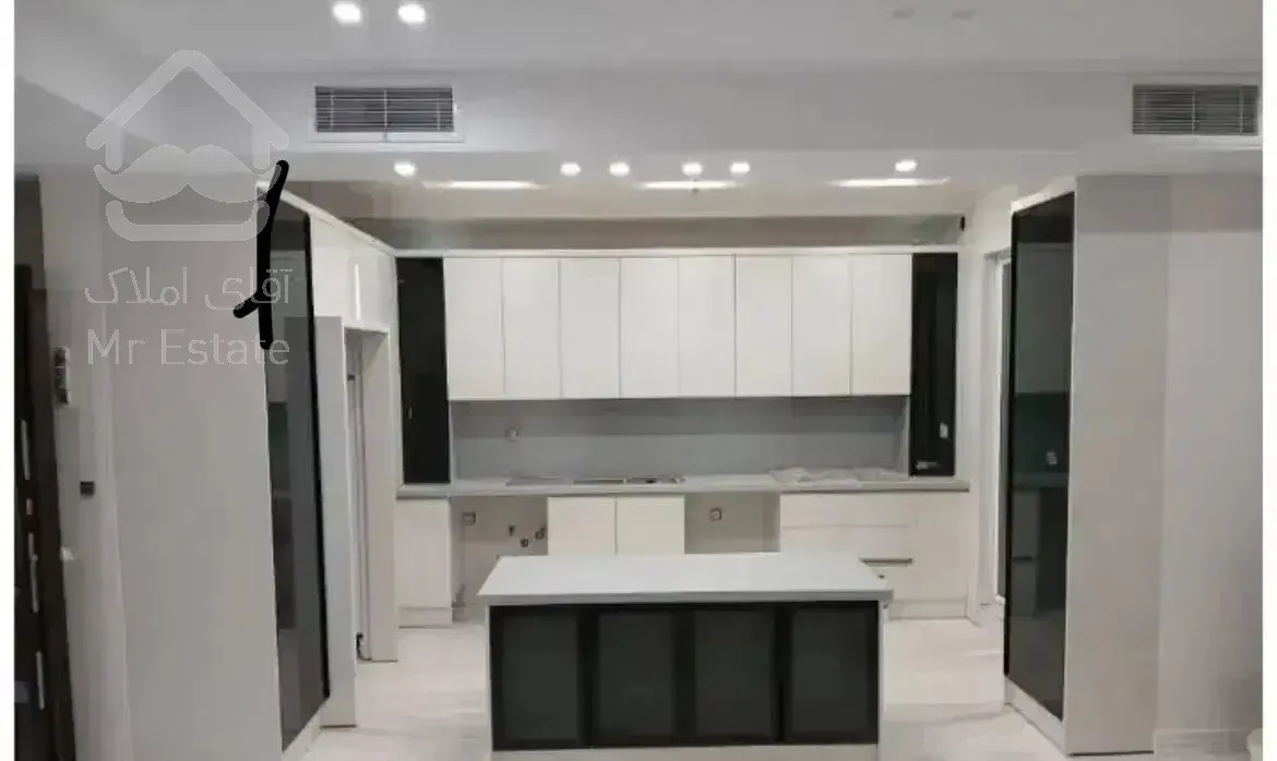 اپارتمان۷۰متری/نما تراورتن۵ساله/خطی افتابگیر/شهران