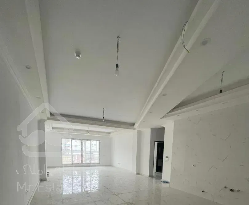 ۱۲۷ متری / نوساز / مرکز شهر