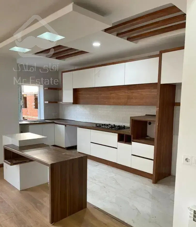 ۱۷۰ متر بنا مدرن جنگلی ، تک واحدی