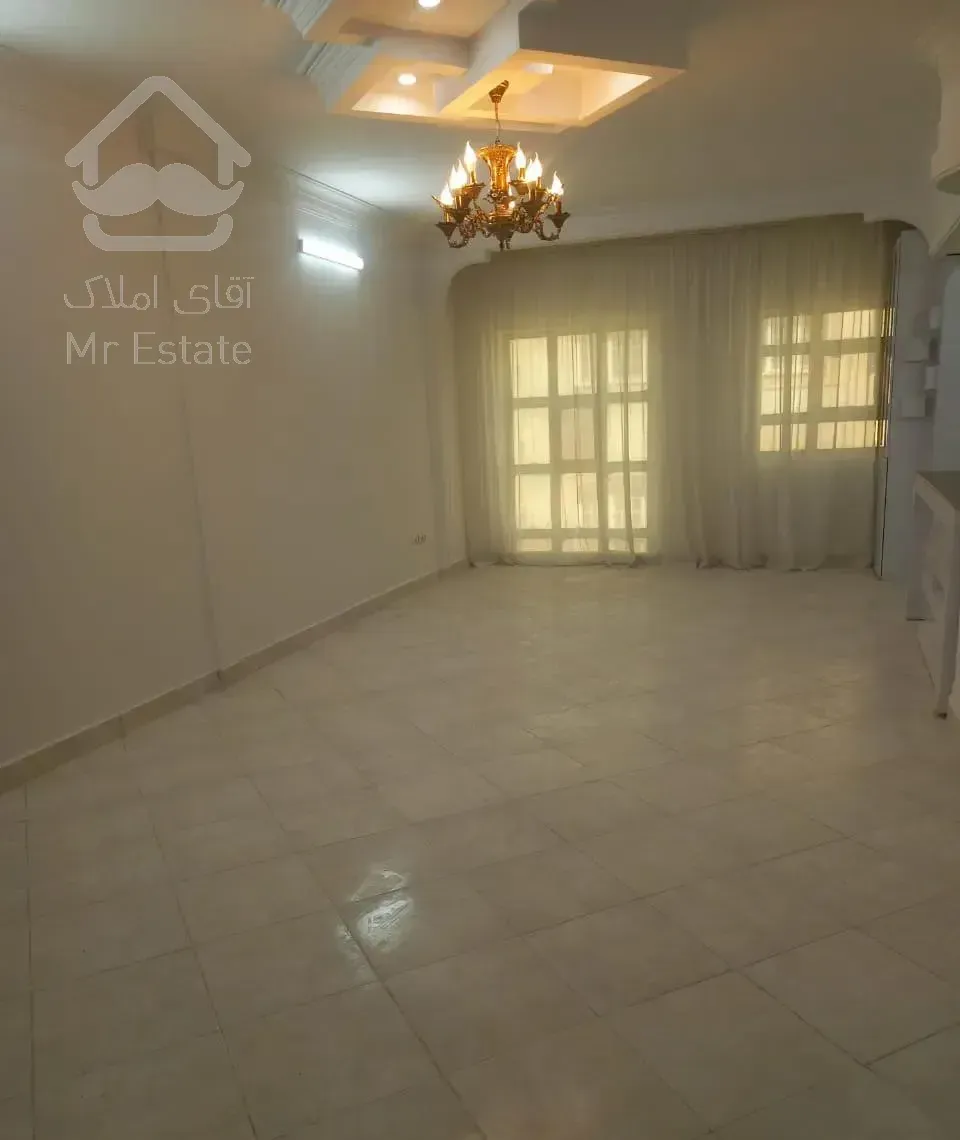 اپارتمان ۸۵متر/اوایل لادن/۲نبش/شیک