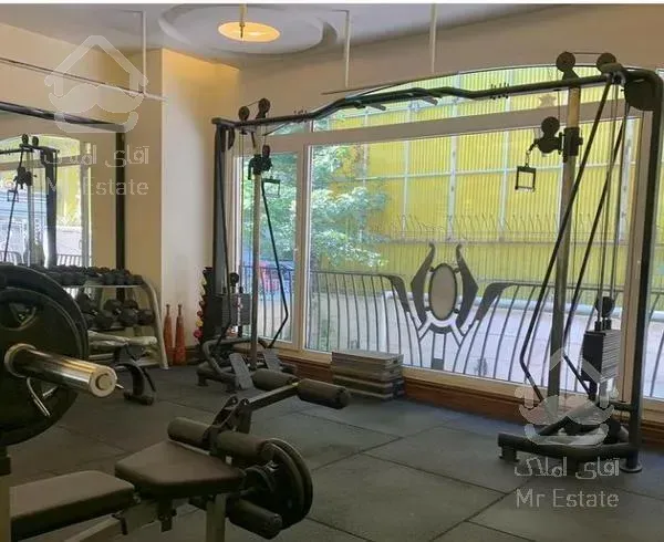 کامرانیه ۱۴۰ متر  لوکیشنی سفیر نشین رویال پسند