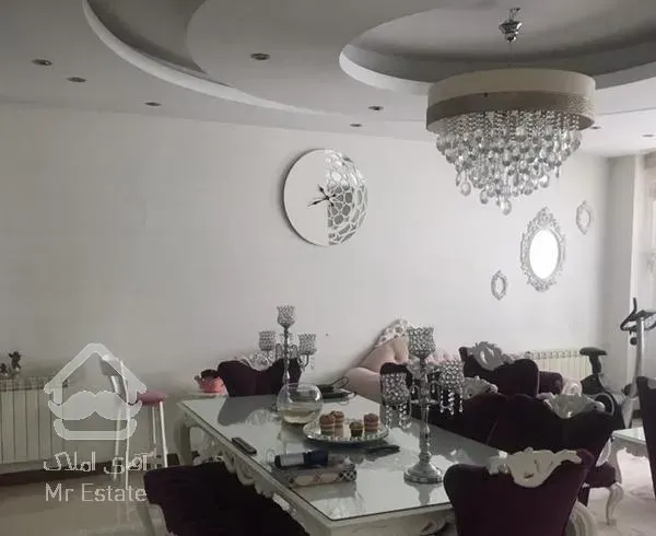 ۱۴۵متردرگل طبقات شیک و تاپ لوکیشن  بالای میدان