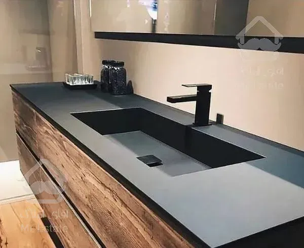 بلوار ۲۴ متری نوساز ۲ پارکینگ ۱۷۵ متر ۳ خواب