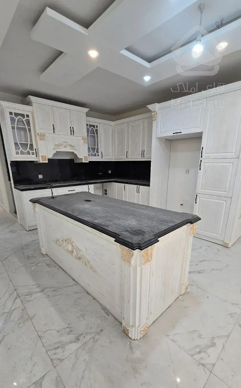 آپارتمان فروشی  ۲۰۷ متری در مفتح ۲