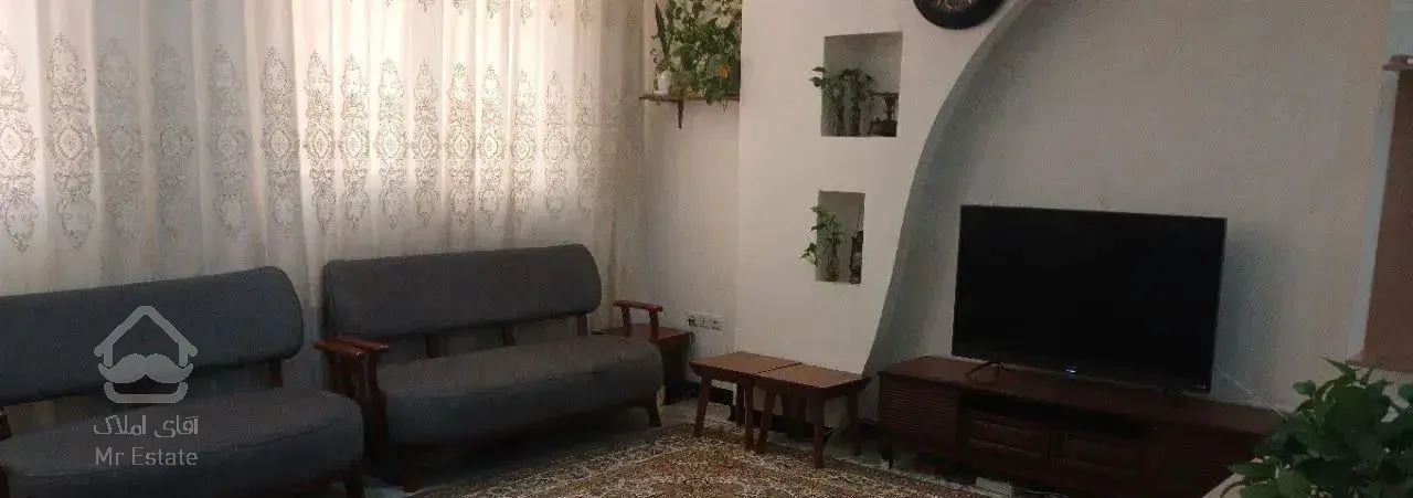 هفتاد متر شخصی ساز فروشی