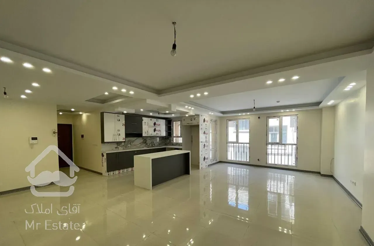 ۱۲۷متر /حشمتیه /کلید نخورده /۲ پارکینگ سندی