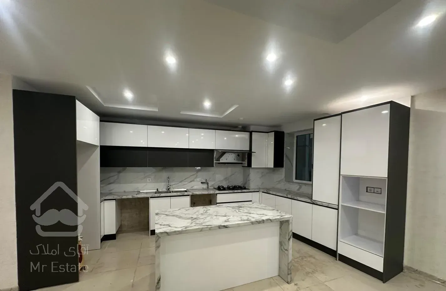 ۱۳۳ متر ۲ خواب خوش نقشه نوساز/چیتگر،ایرانمال