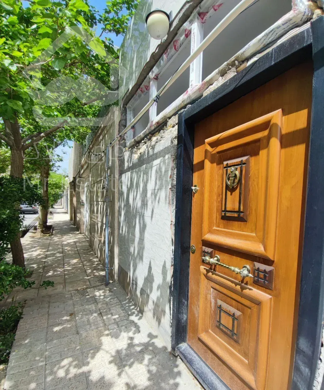 سه راه کاشانی کوچه۲۰متری نزدیک حرم