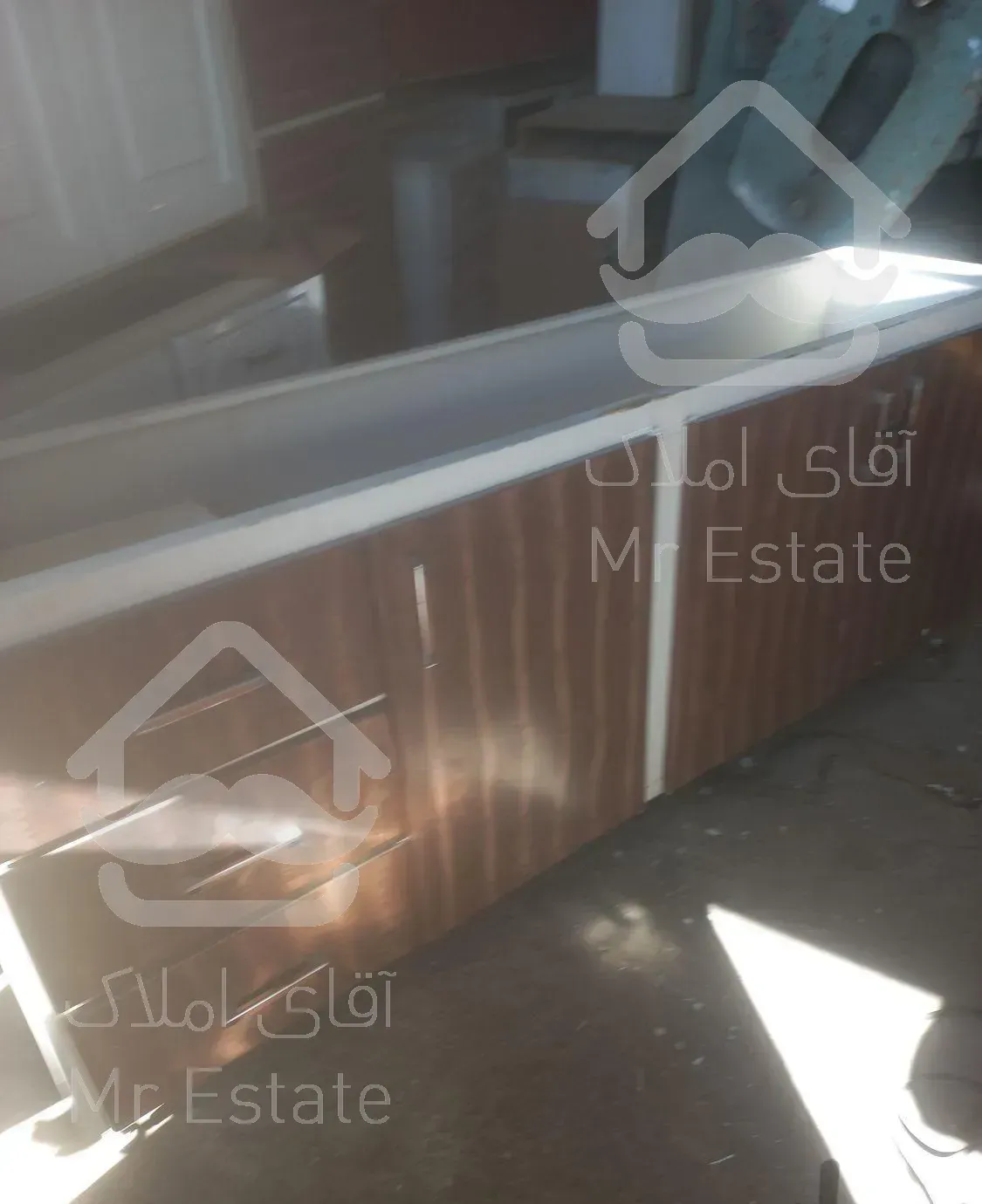 رنگ وتعمیروخریدوفروش انواع کابینت فلزی