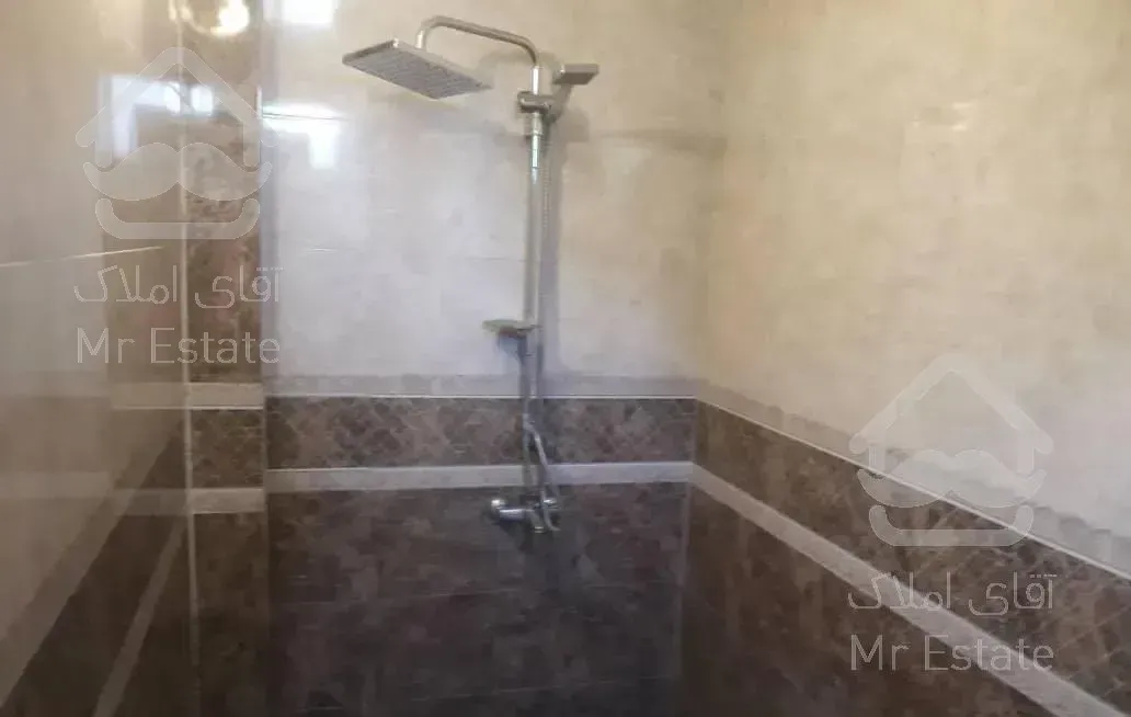 دو طبقه ویلا در کلاردشت کلنو هر طبقه ۱۱۰متر