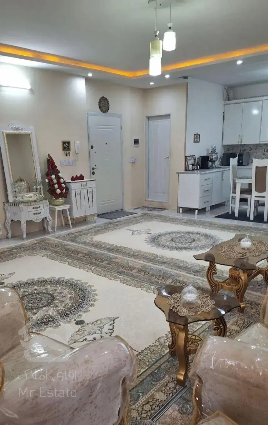 100مترفول.غرق نور سردونبش.مفتح،نزدیک به حرم مطهر