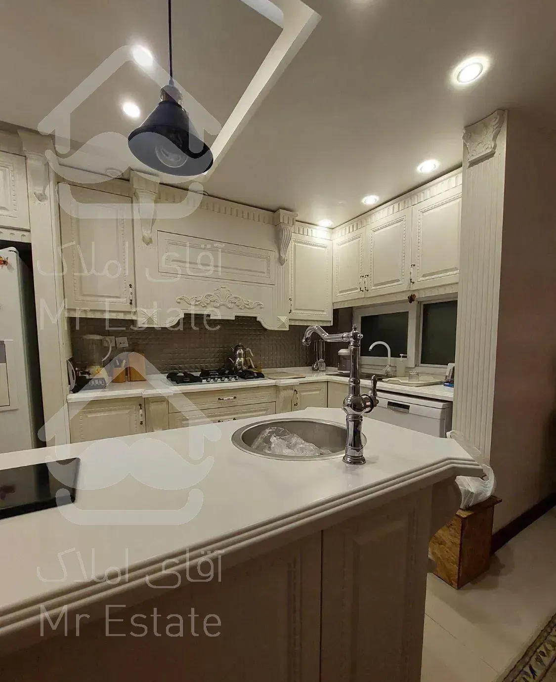 آپارتمان ۱۶۰ متر سه خواب فول بازسازی