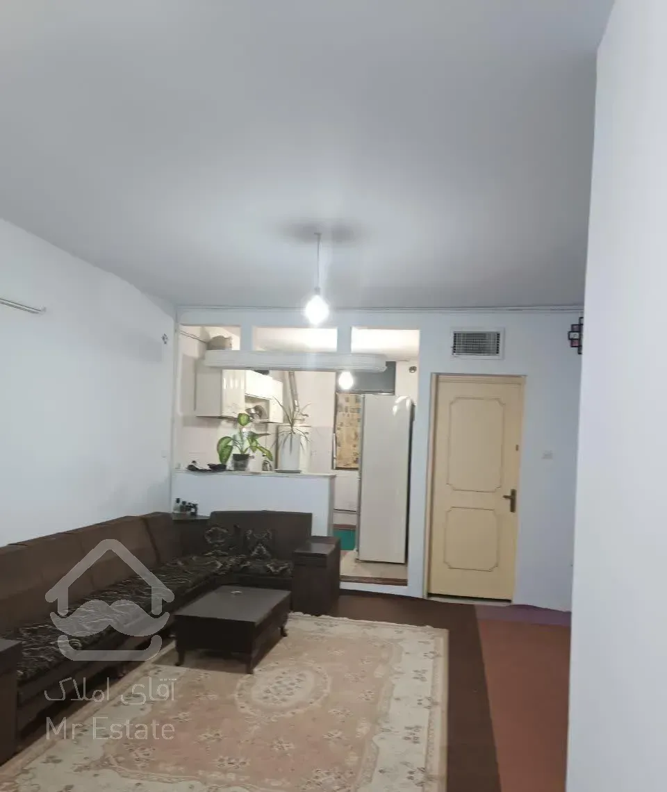 فروش آپارتمان ۲۲۰ متری ۳ خوابه ۳ طبقه