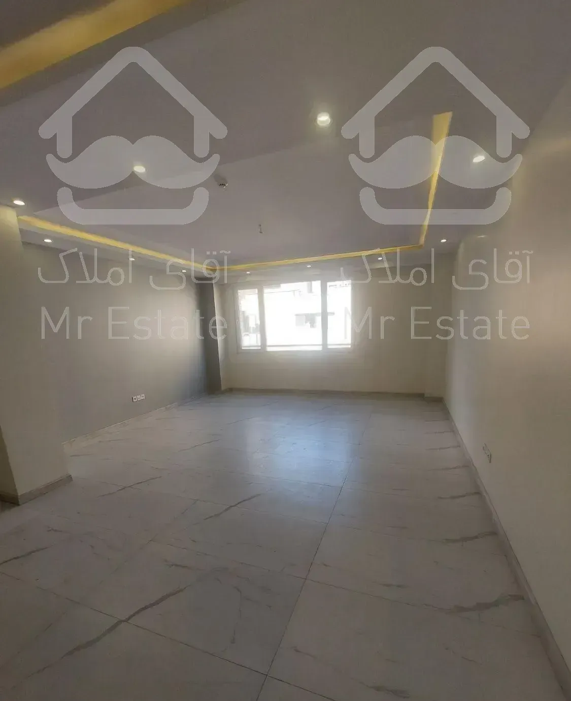 اپارتمان۱۳۰متر کلید نخورده