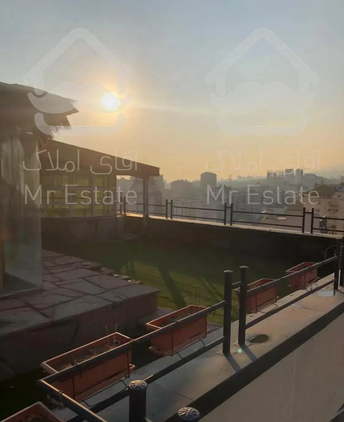 پنت ۷۲۰ متر ۴ خواب مستر بز فراز ابرها