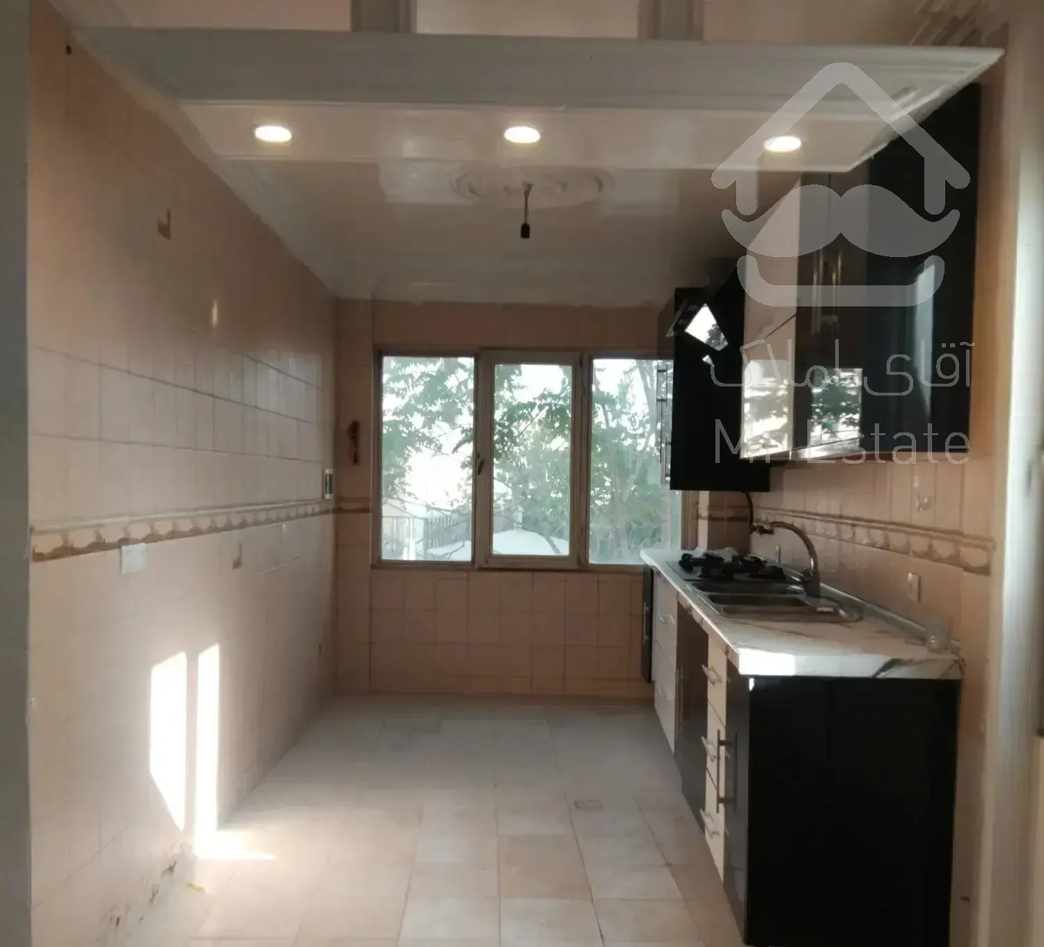 ۶۰ متر / دنج و خوش نقشه / عکس خود واحد / کوهسار