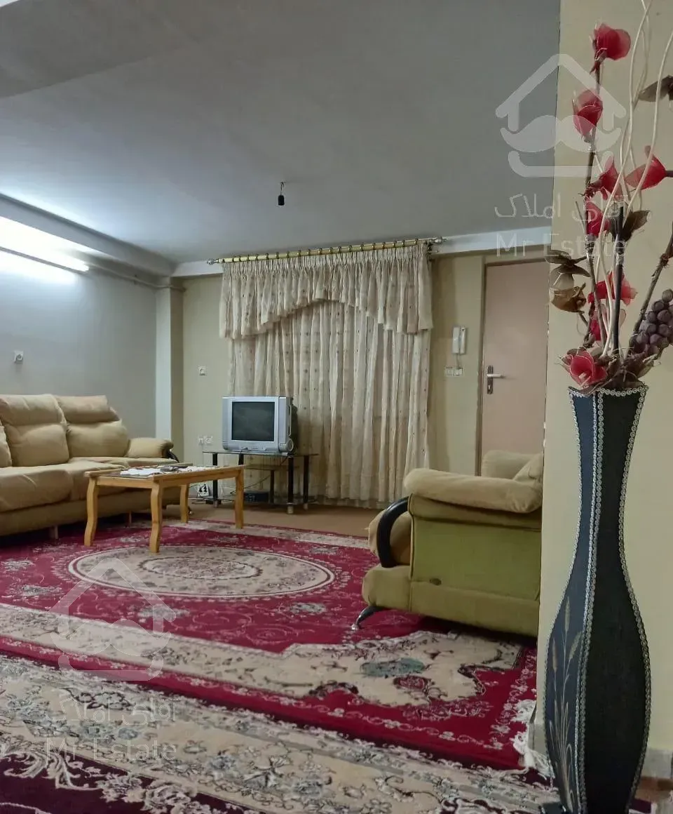 خانه بزرگ در بالا شهر آمل و مخصوص مسافران عید